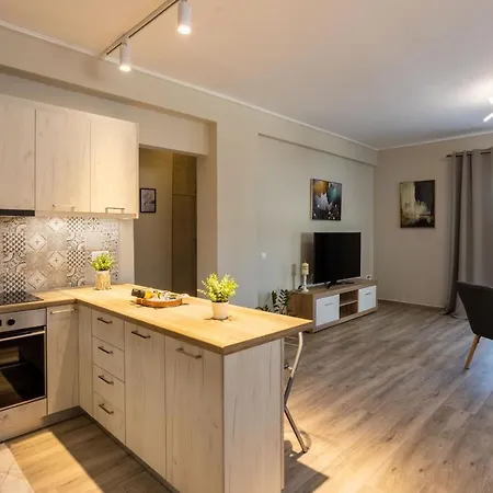 Luxury & Cozy Appartement Messíni
