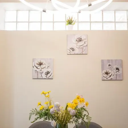 Luxury & Cozy Appartement Messíni
